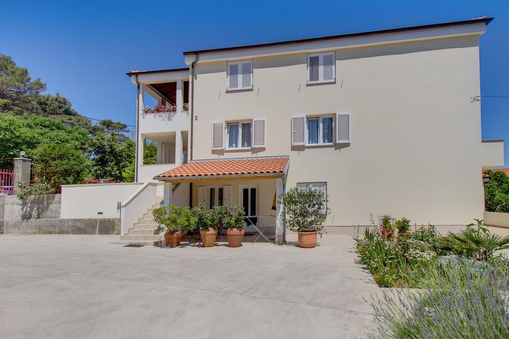 Apartmani Dorita Mali Lošinj Eksteriør billede