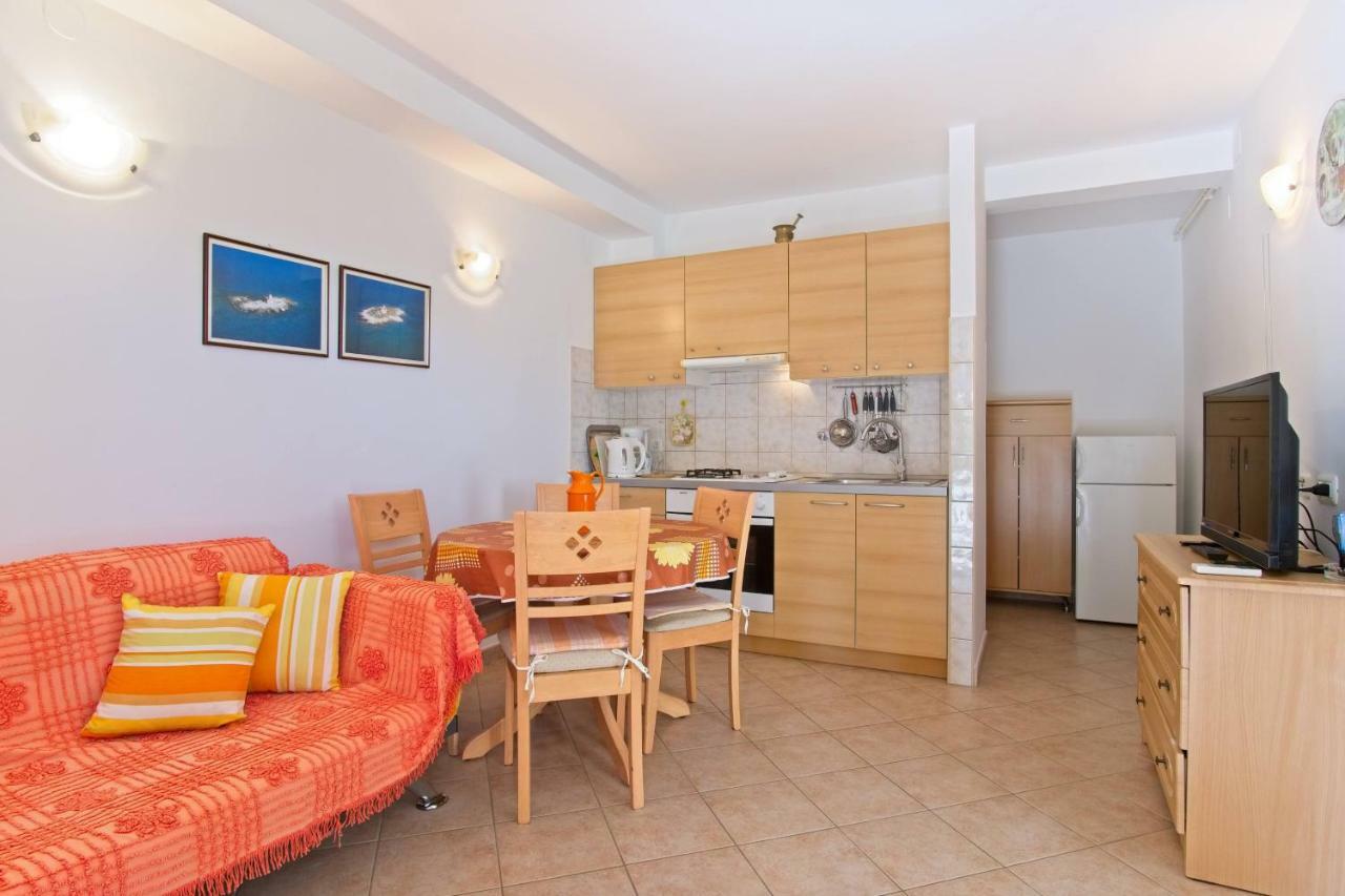 Apartmani Dorita Mali Lošinj Eksteriør billede