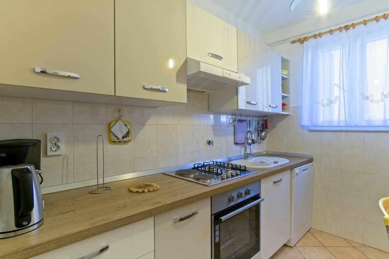 Apartmani Dorita Mali Lošinj Eksteriør billede